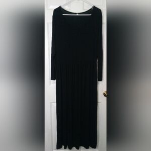 Black Long Elastic Dress For Women